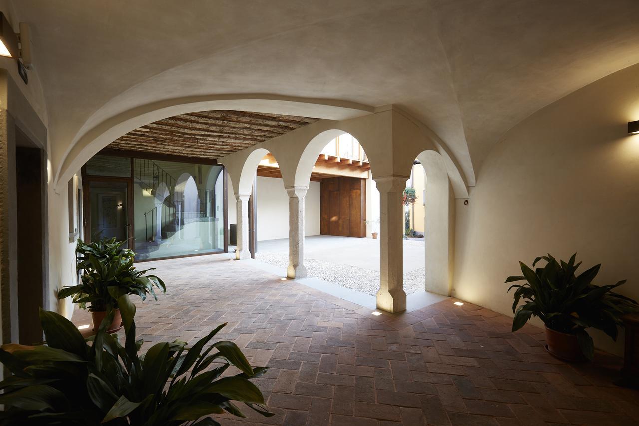 Bed and Breakfast Palazzo Eleonora Monasterolo del Castello Exterior foto