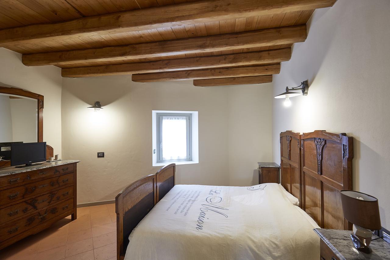 Bed and Breakfast Palazzo Eleonora Monasterolo del Castello Exterior foto