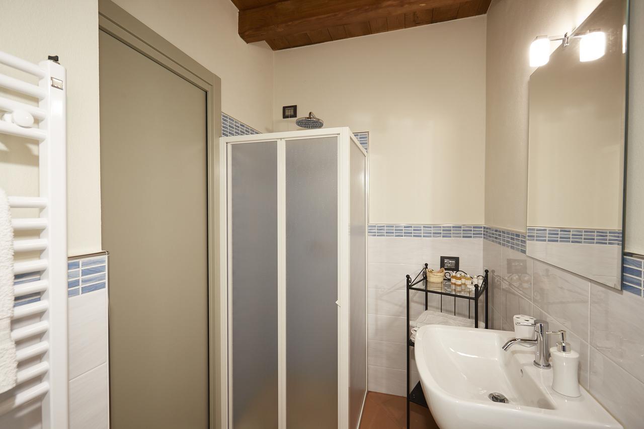 Bed and Breakfast Palazzo Eleonora Monasterolo del Castello Exterior foto